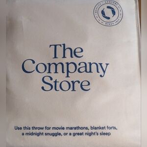 The Company Store White Madelyn Matelasse Box Spring Cover Queen 60 x 80 NEW